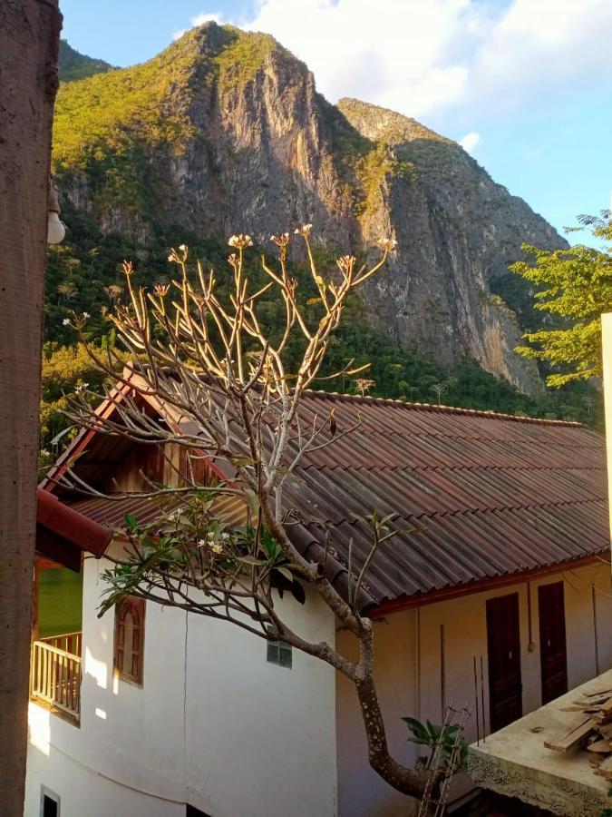 Sunrise Guest House Nong Khiaw Bagian luar foto