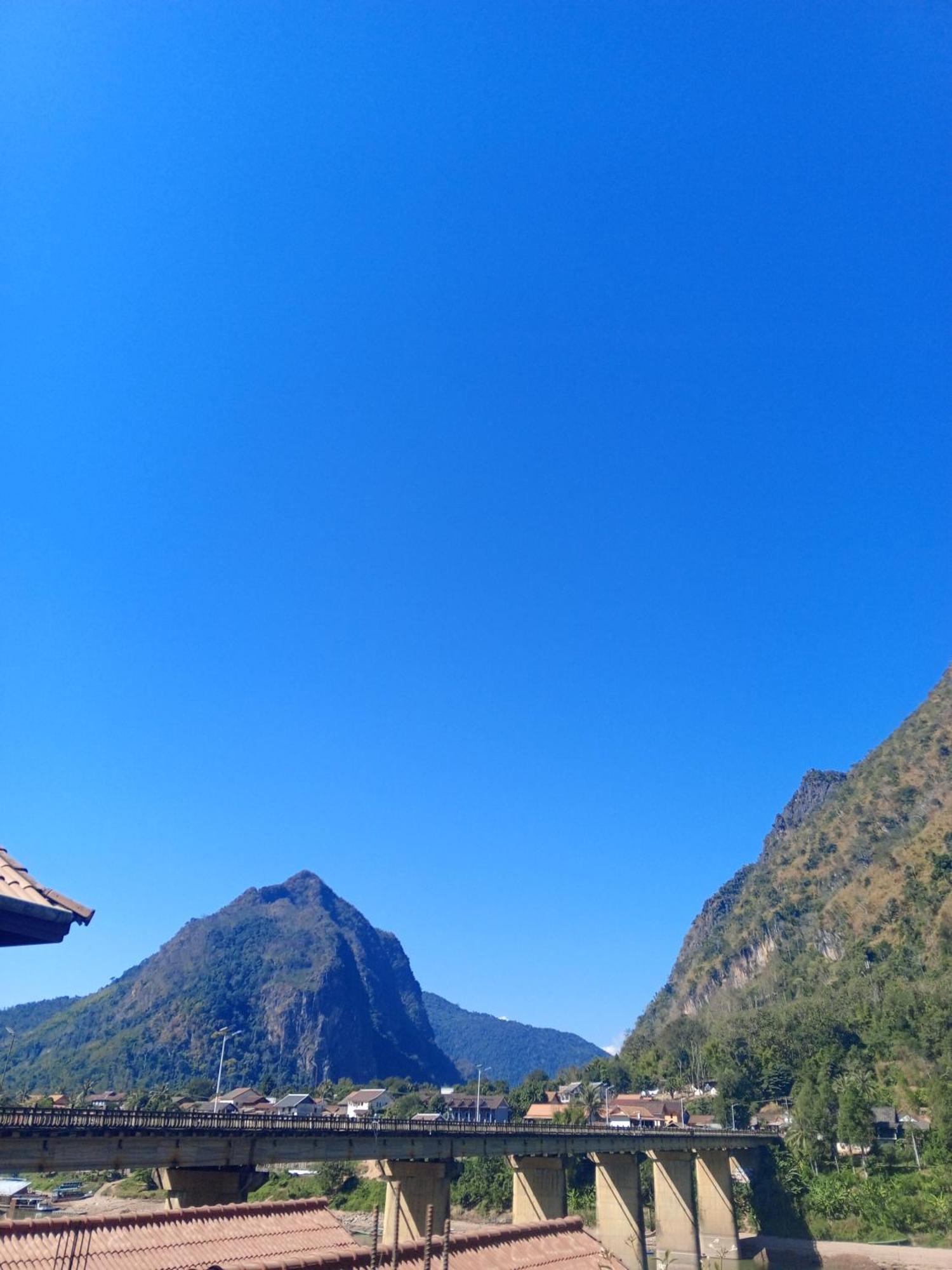 Sunrise Guest House Nong Khiaw Ruang foto